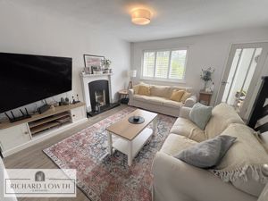 Lounge- click for photo gallery
